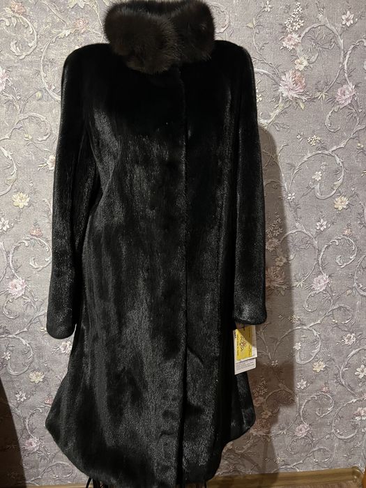 Продам новую норковую шубу