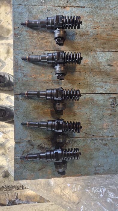 Дюзи за VW Транспортер Т5 2.5 ТДИ 131кс CE 2004- 2009г