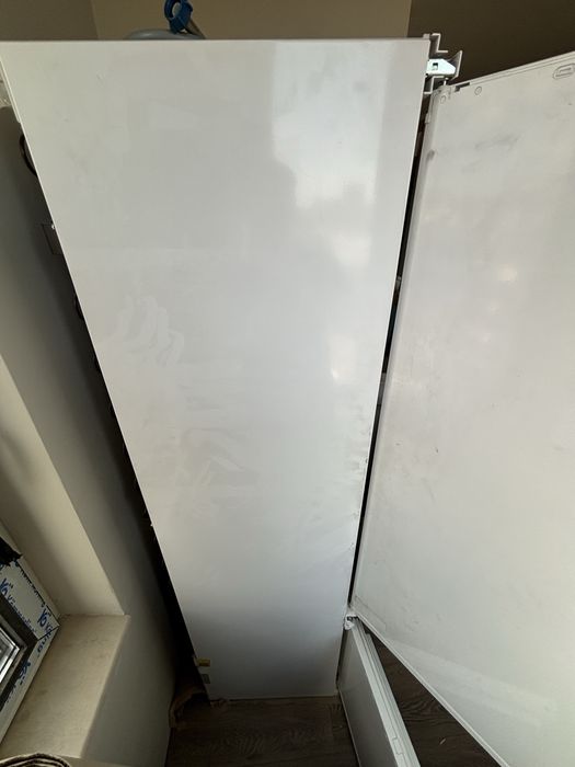 Хладилник за вграждане Liebherr