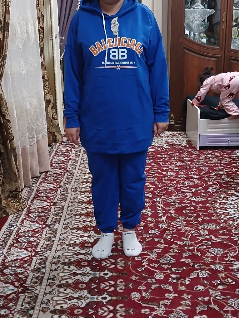 Oversays dvoyka ayollar va qizlar