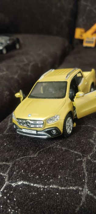 Продавам колекционерски колички