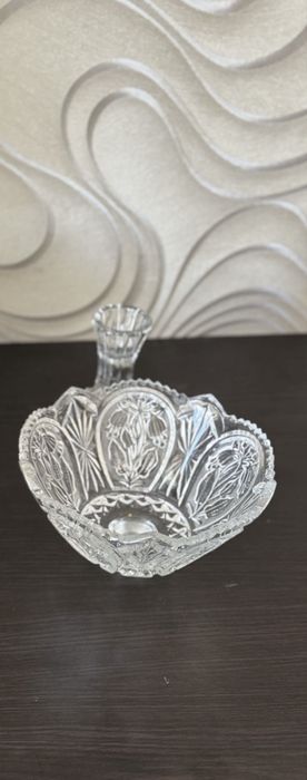 Вазы хрустальные 1штука