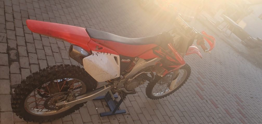 Honda crf 250 (nu ktm husqvarna yamaha beta l