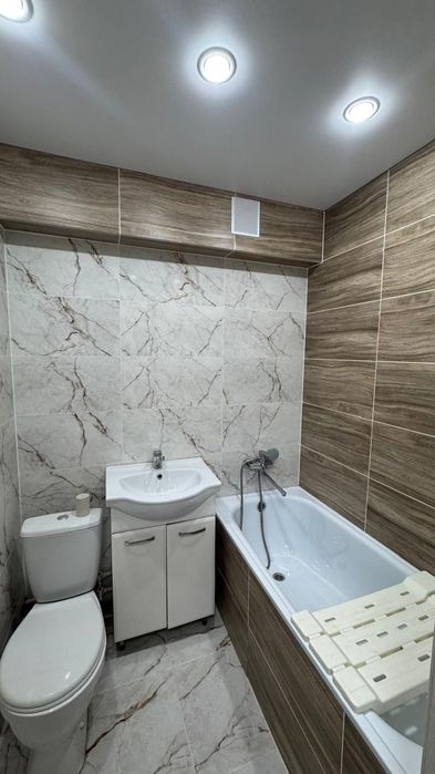 Продам 1 ком квартиру район Азии