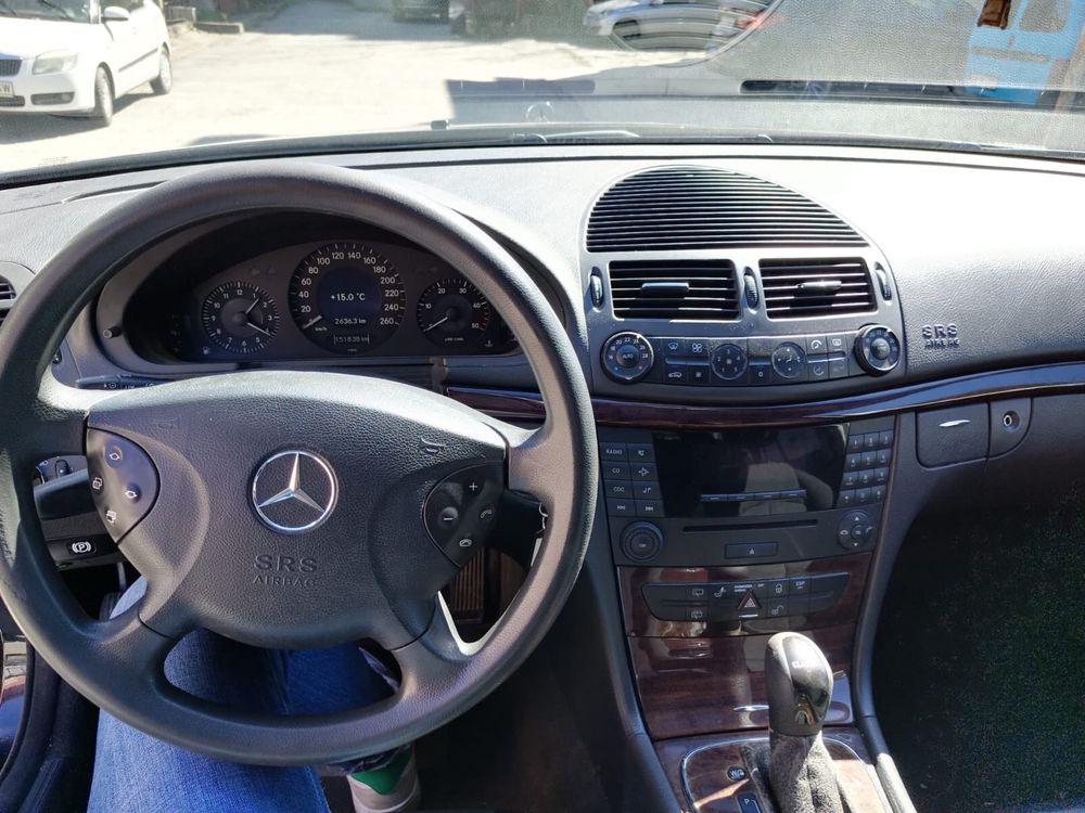 Dric mercedes  E270 4 usi 2003