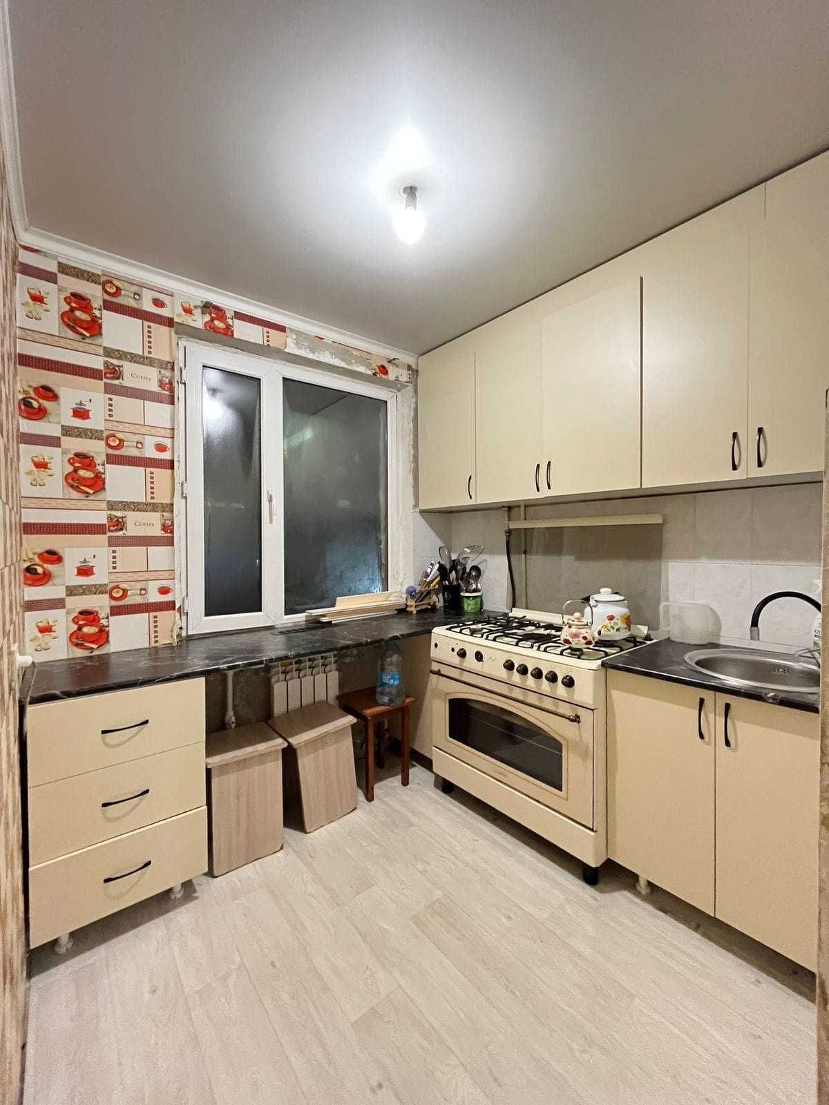 Продам 3 комнатную квартиру на Сазде / 8 мкр