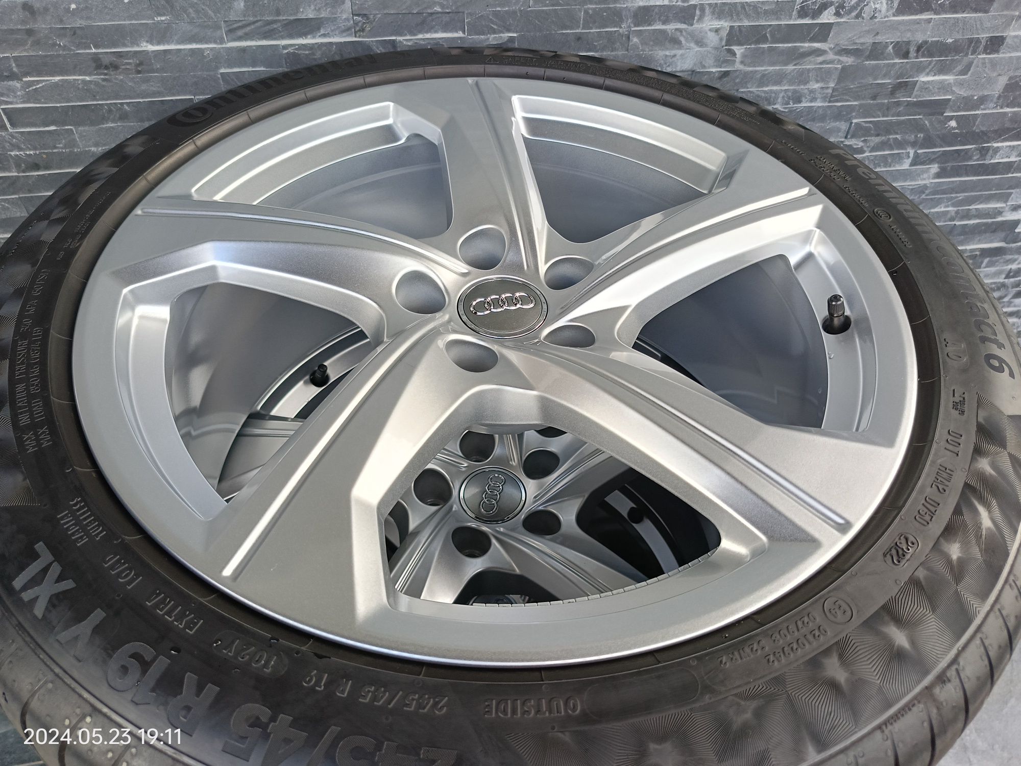 Jante originale Audi A6 C8 "19, anvelope  Continental 245 45 R19 AO
