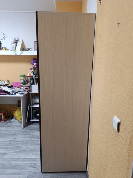 Мебели за стая-гардероб, бюро, ракла-маса