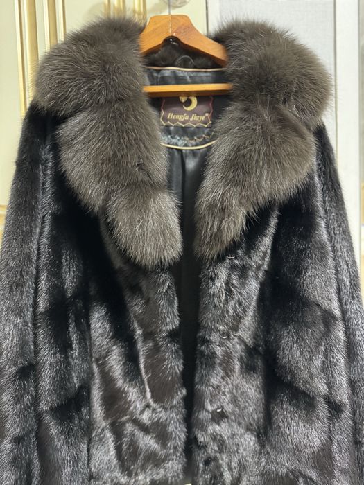 Норковая шуба 445.000 новая