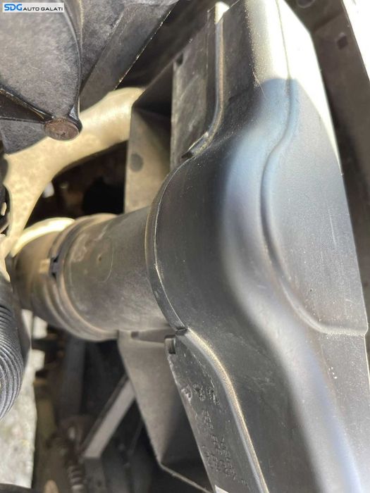 Priza Deflector Difuzor Captare Aer Skoda Octavia 2 Skoda Octavia 2 1.6 FSI 2004 - 2013 [C4120]