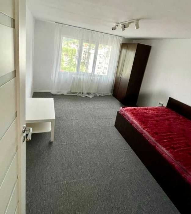 Apartament spatios -3 cam, 68mp, pe două nivele (Vatra Dornei-Unirii)