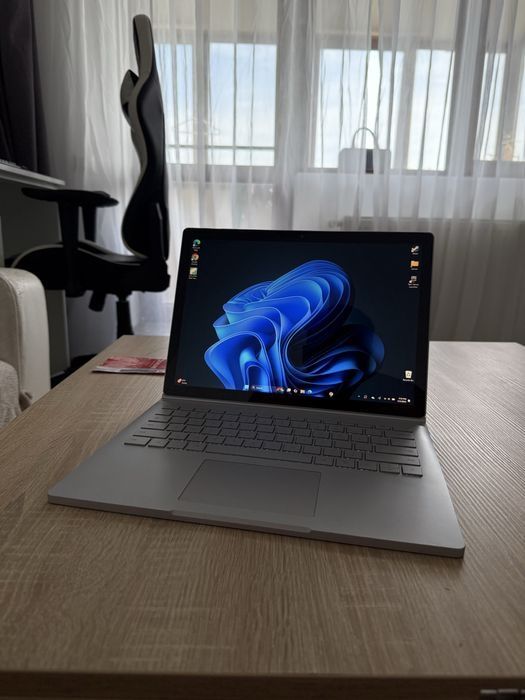 Microsoft Book 2 -4K-16gram-ssd512-i7 gnr8
