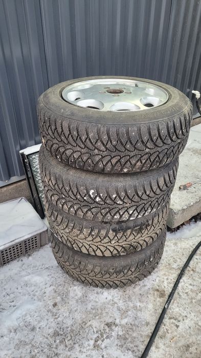 Продам резину с титанкой  R16.205/60. Зимняя в хорошем состоянии