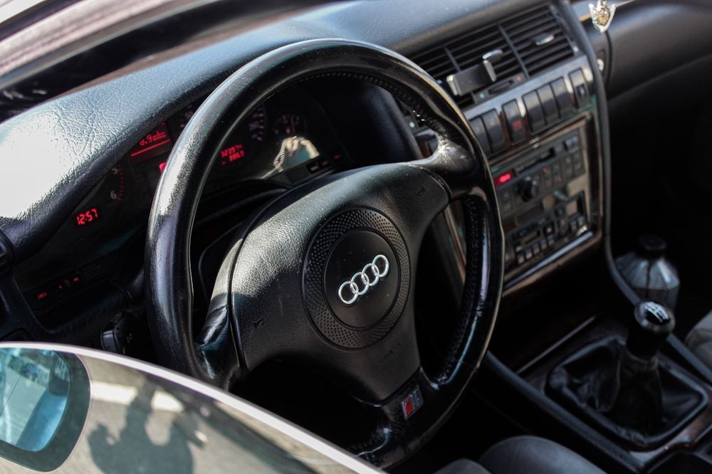 Audi A8 D2 2.5TDI V6