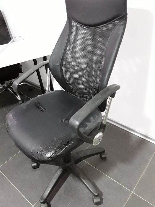 Многофункционален офис стол