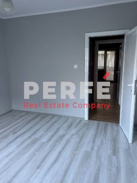 Дава се под наем Тристаен апартамент в Бургас, Изгрев - 80 кв.м за 382.5 € - Снимка #5