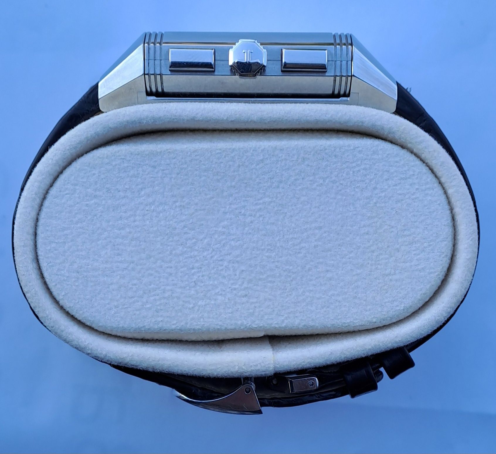 Бартер! Jaeger-LeCoultre Reverso Squadra GMT Chronograph