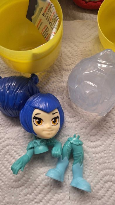 Киндер макси играчки