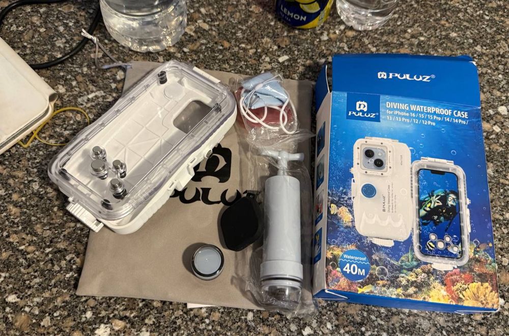 Подводный бокс доя iphone