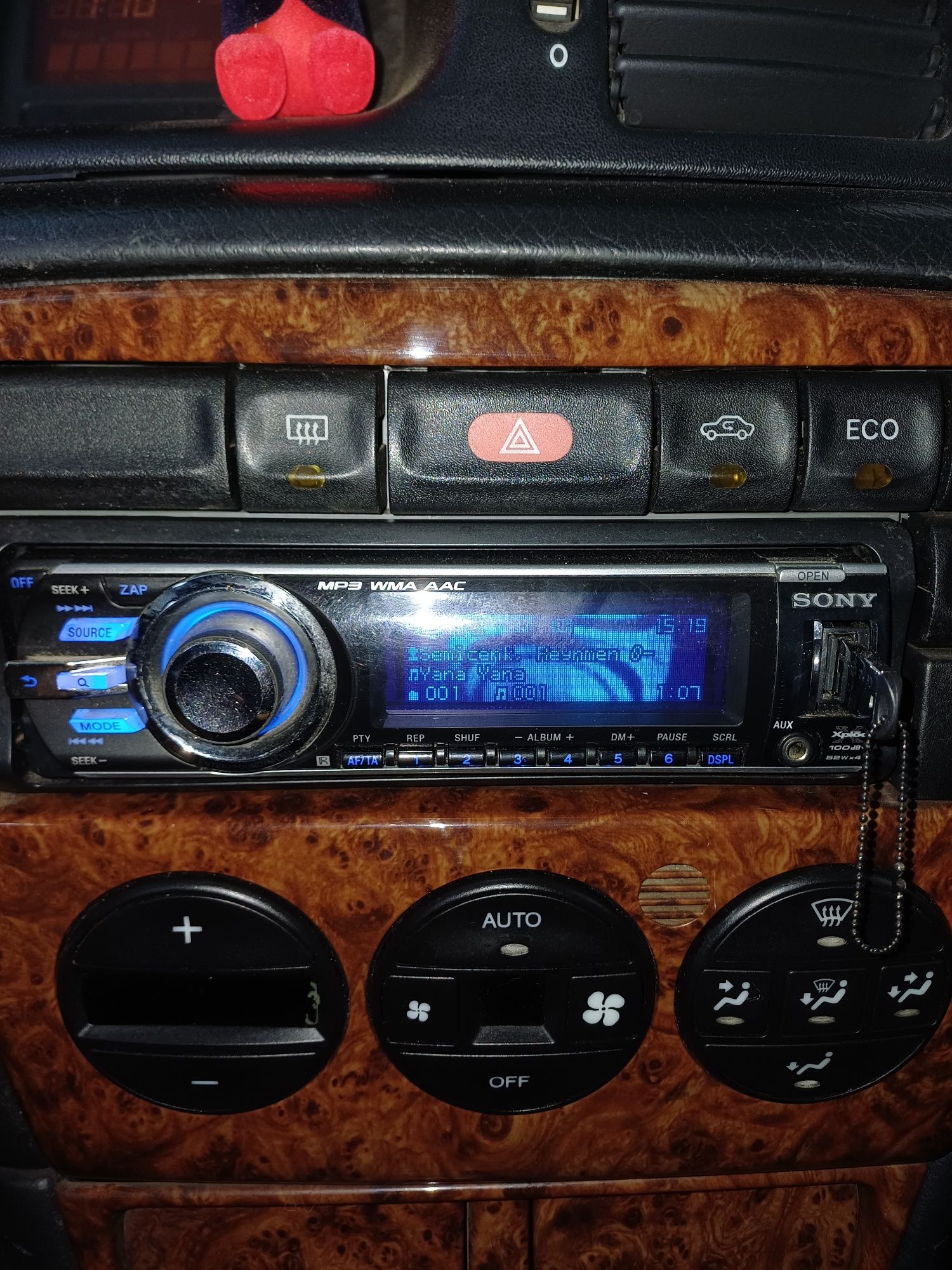 CD SONY USB AUX Сони графики