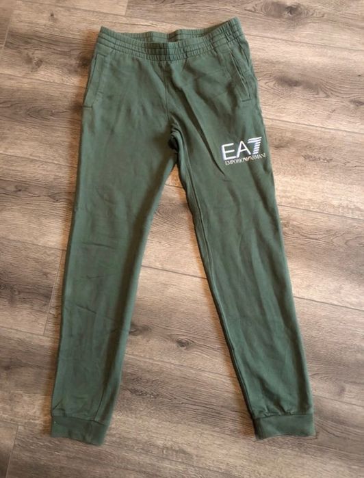 Pantaloni de trening mărimea 160