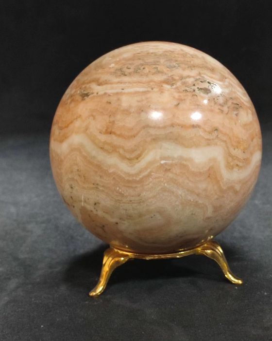 Камень мрамор, натуральный.