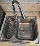 Chiuveta bucatarie inox 2 cuve, cu baterie extensibila cu dus