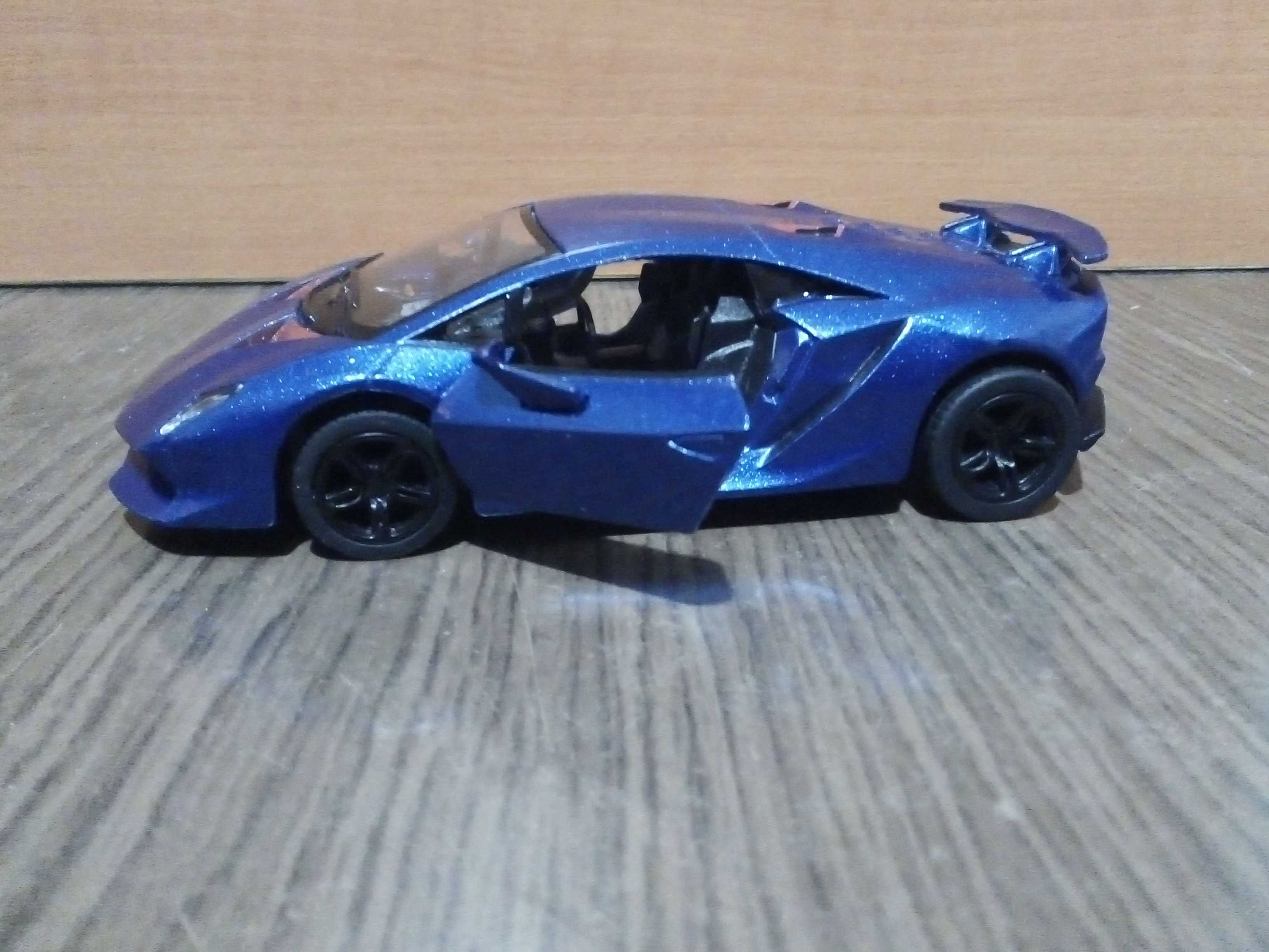 Метална количка модел Lamborghini