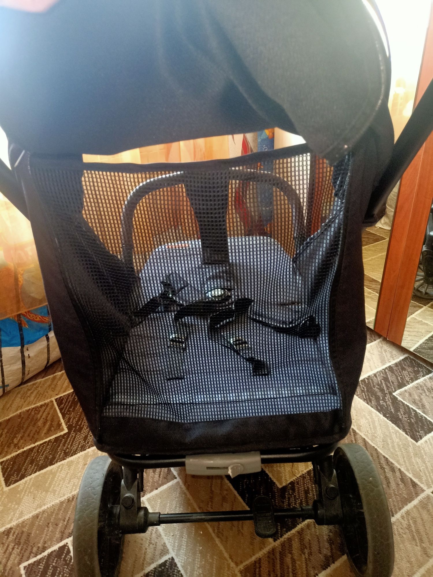 Продам детскую коляску