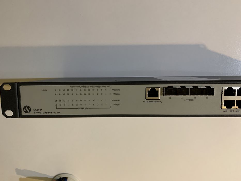 Switch cu management HP V1910 24G JE006A