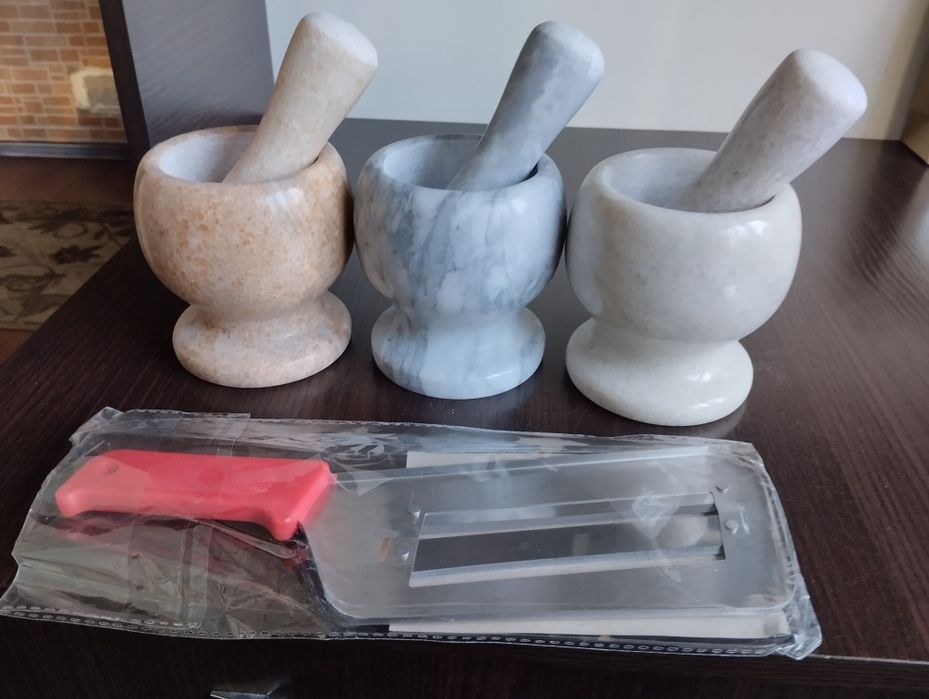 Каменныйе ступки. Для измельчения. Приправ. Лекарств