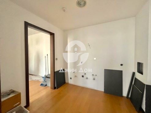 Продава се Тристаен апартамент в к.к. Слънчев бряг - 155 кв.м за 1542 €/кв.м - Снимка #3
