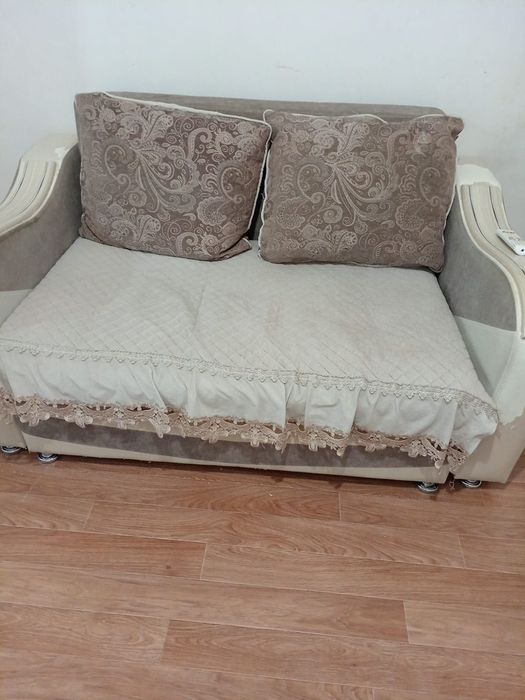 Продается тахта и кресло