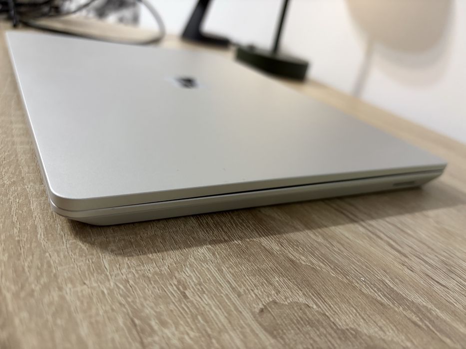 Microsoft Surface Laptop Go 2