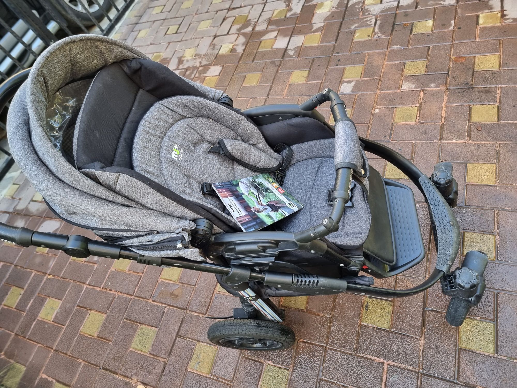 Carucior bebe 3 in 1, landou, scoica si scaun, plus accesorii