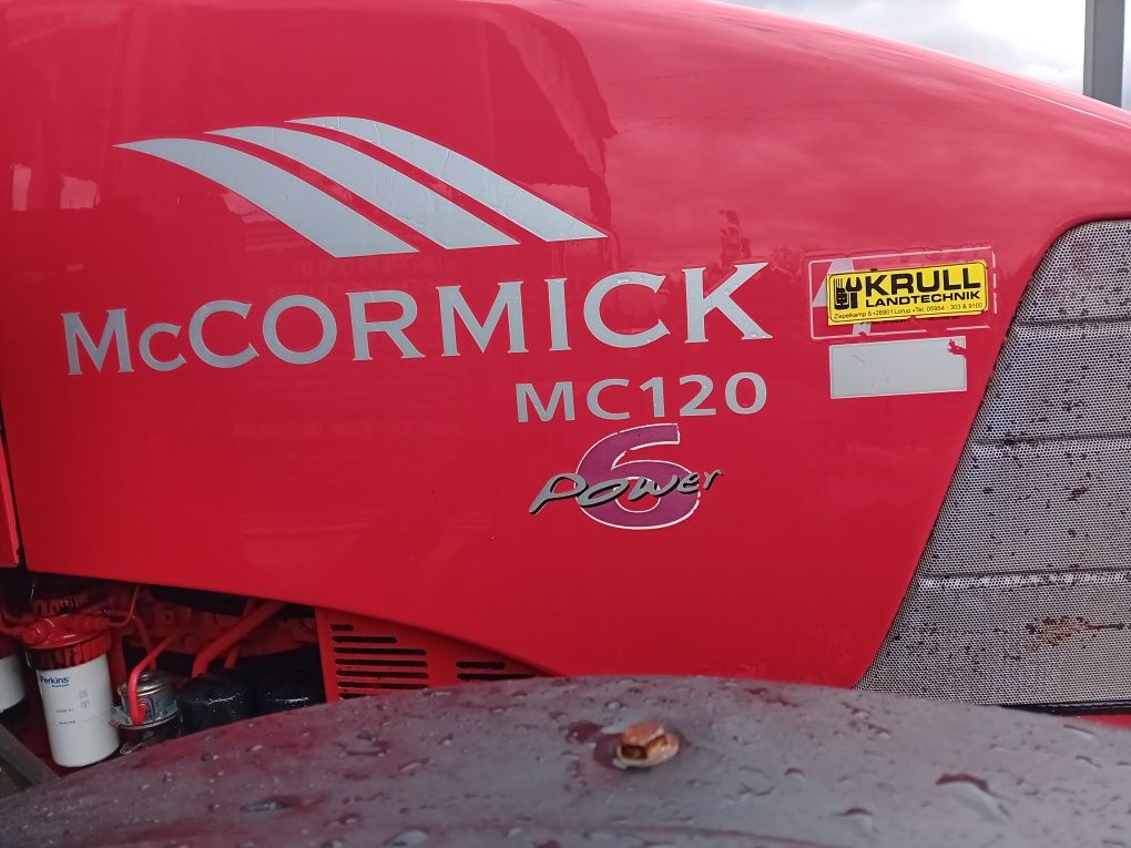 Vând MC cormick mc120