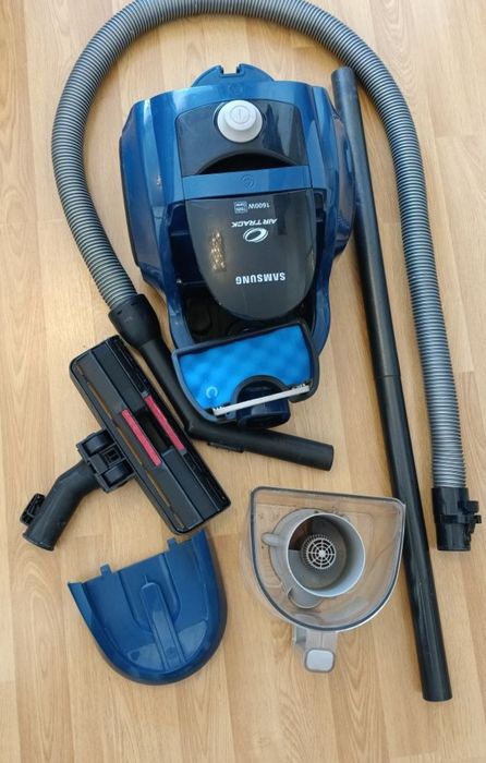 Пылесос Самсунг  в хорошем состояний