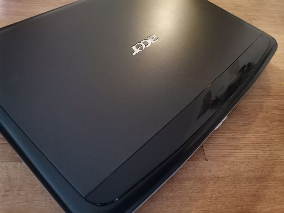 Отличен лаптоп Acer 5710Z SSD