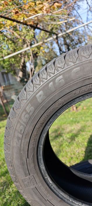215/65/16 зимни бусови