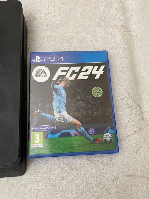 Конзола за игра PlayStation 4 Slim, FC24 и два джойстика
