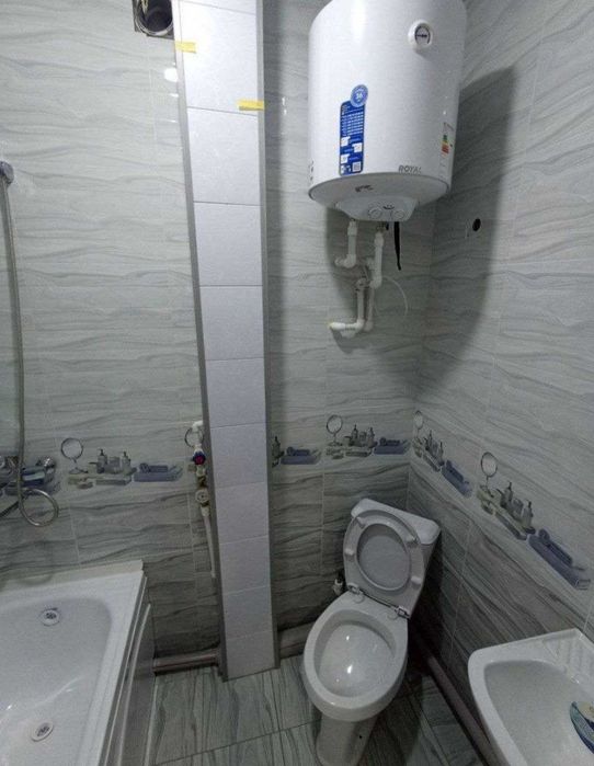 1 хоналик 3 этаж, 7 микр