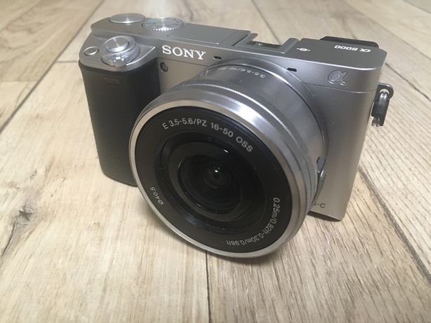 Фотоапарат Sony a6000