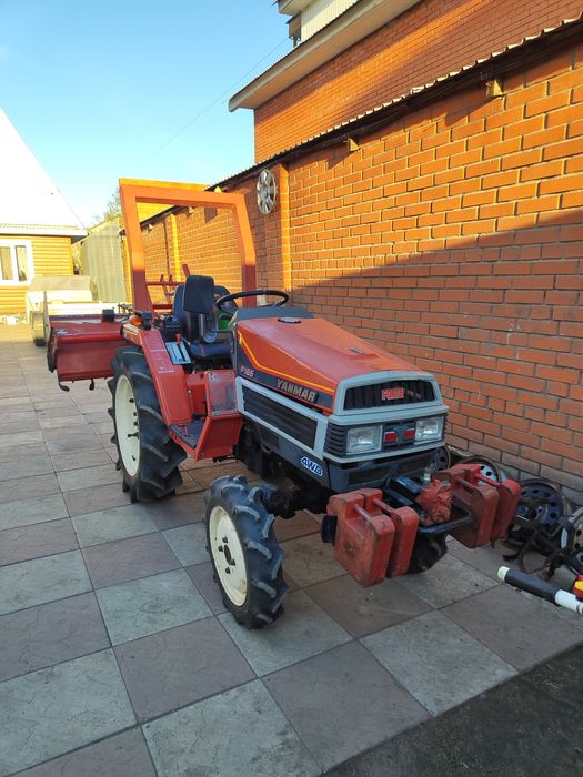 Продам японский минитрактор yanmar f16