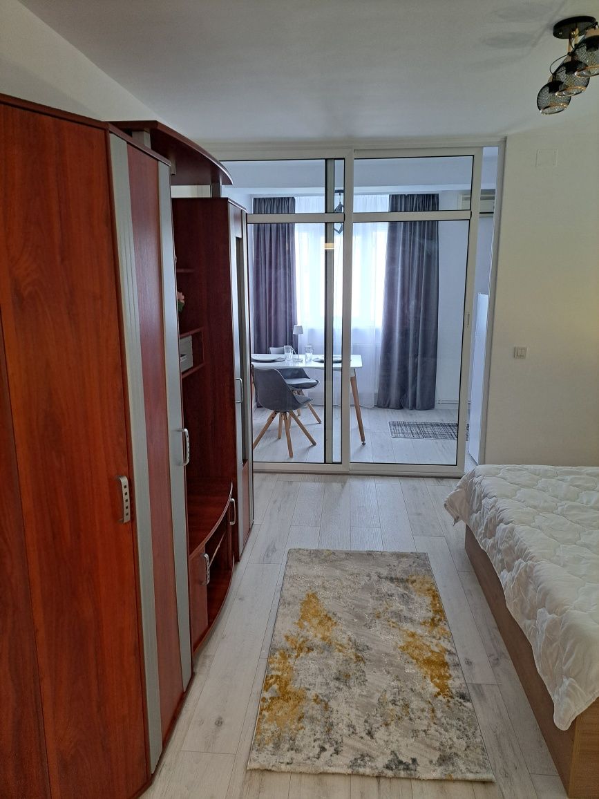 Garsoniera luxury regim hotelier