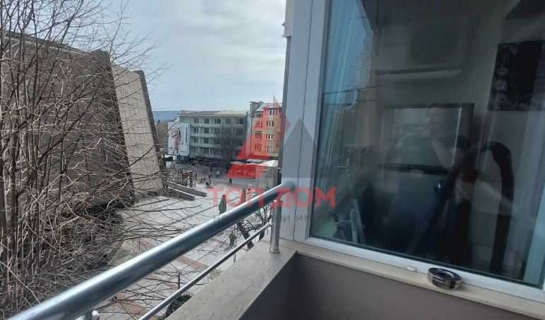 Дава се под наем Четиристаен апартамент в Варна, Център - 100 кв.м за 1000 € - Снимка #8