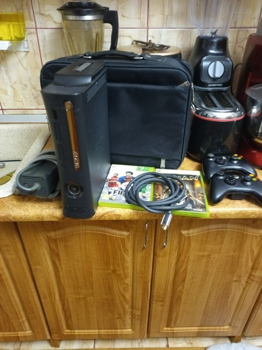 De vânzare Xbox 360