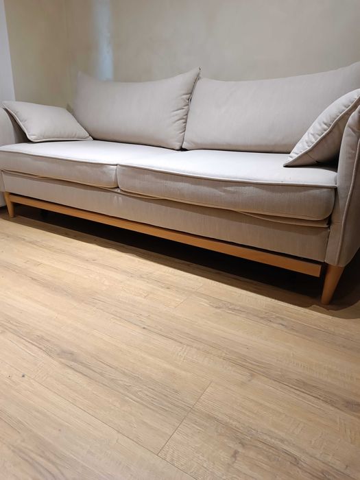 Разтегателен диван