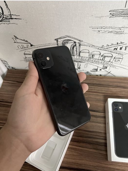Продам Айфон 11 64gb