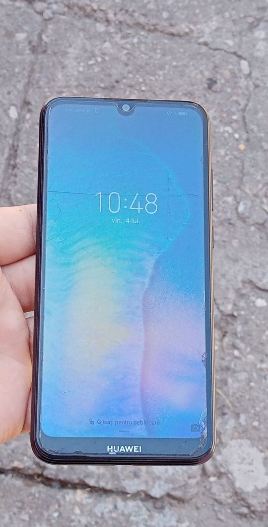 Vând Huawei y6 2019