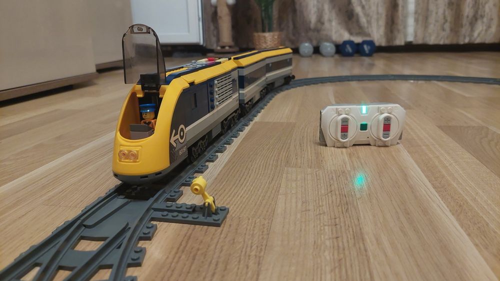 Lego City tren 60197